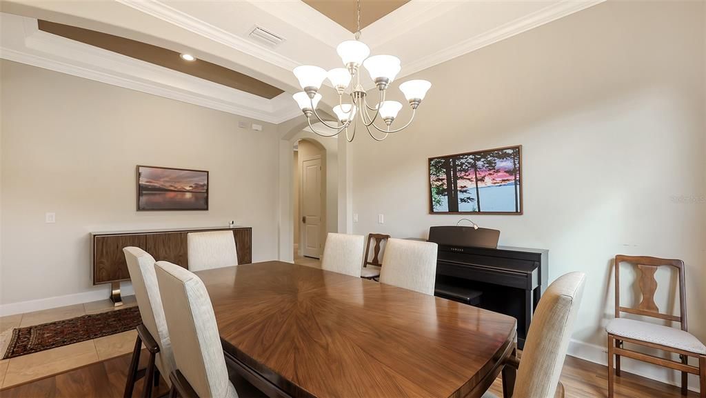 待售: $950,000 (2 贝兹, 2 浴室, 2106 平方英尺)