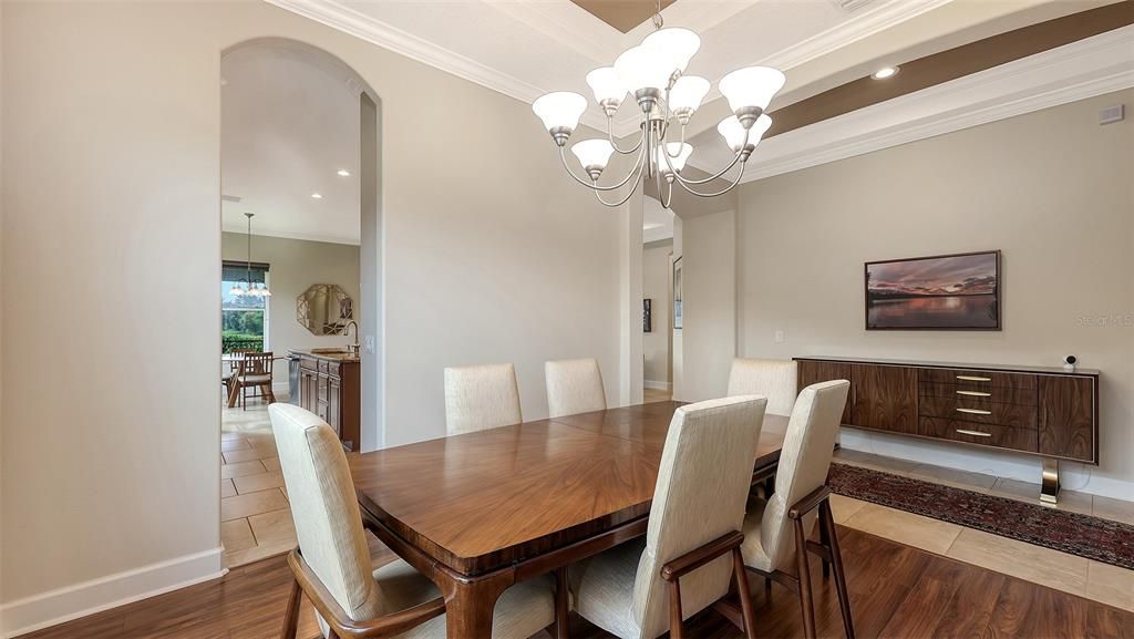 待售: $950,000 (2 贝兹, 2 浴室, 2106 平方英尺)