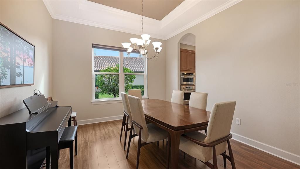 待售: $950,000 (2 贝兹, 2 浴室, 2106 平方英尺)