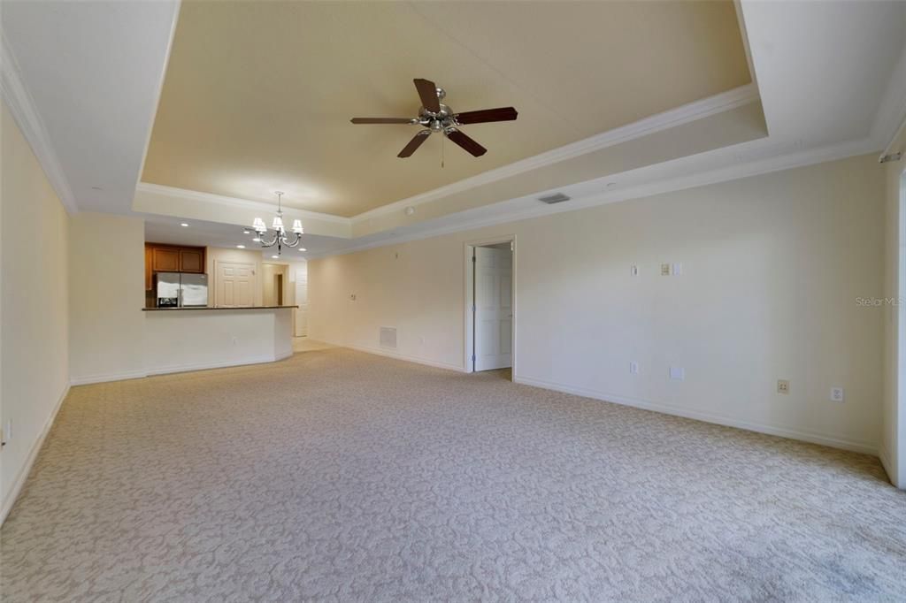 For Sale: $279,000 (3 beds, 3 baths, 1630 Square Feet)