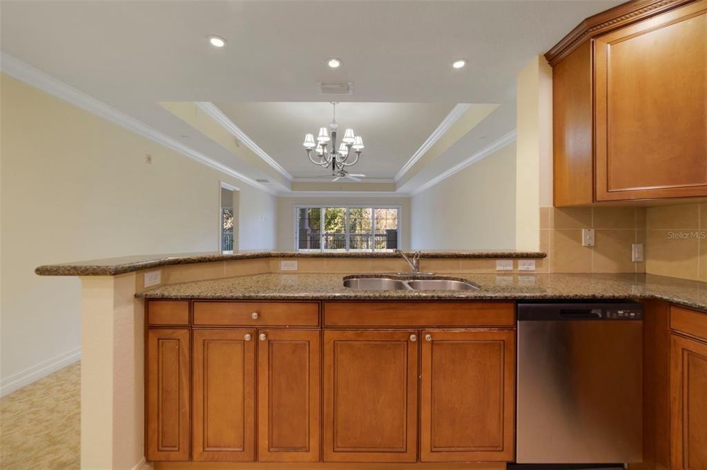 For Sale: $279,000 (3 beds, 3 baths, 1630 Square Feet)