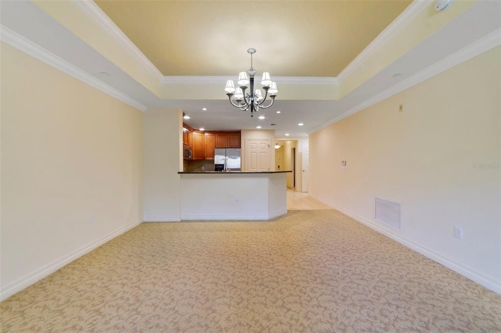 For Sale: $279,000 (3 beds, 3 baths, 1630 Square Feet)