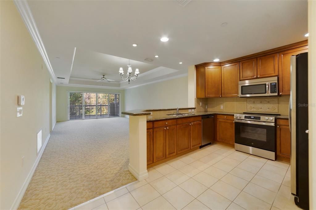 For Sale: $279,000 (3 beds, 3 baths, 1630 Square Feet)