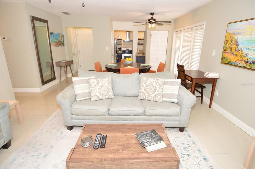 For Rent: $3,250 (2 beds, 2 baths, 1018 Square Feet)