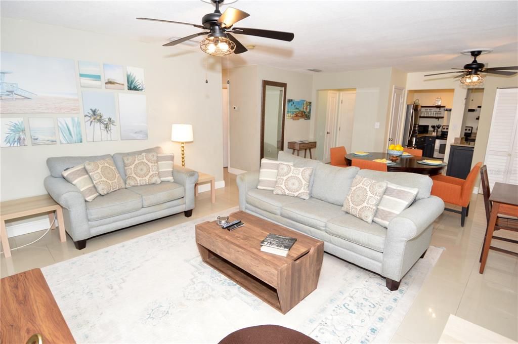 For Rent: $3,250 (2 beds, 2 baths, 1018 Square Feet)