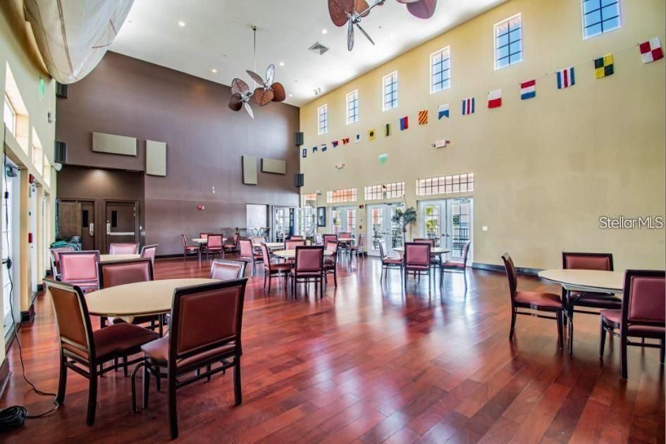 For Rent: $3,250 (2 beds, 2 baths, 1018 Square Feet)