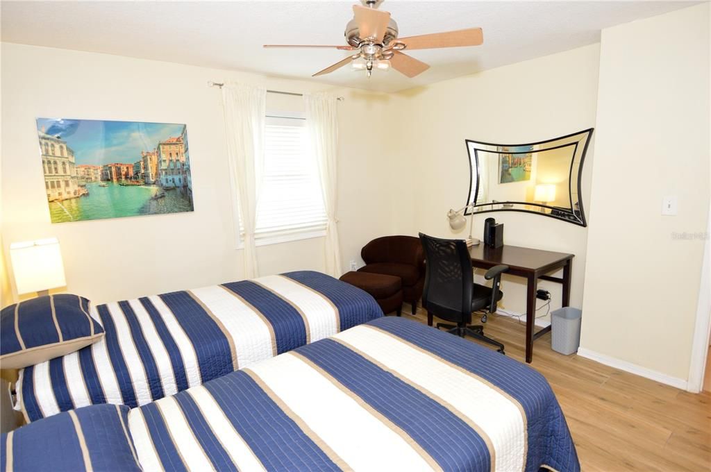 For Rent: $3,250 (2 beds, 2 baths, 1018 Square Feet)