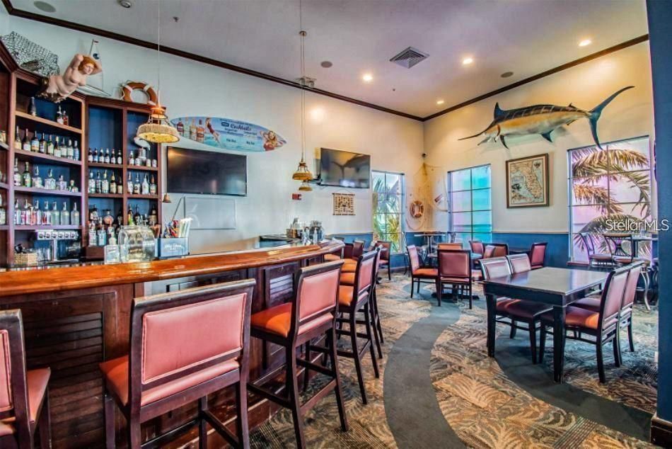 For Rent: $3,250 (2 beds, 2 baths, 1018 Square Feet)