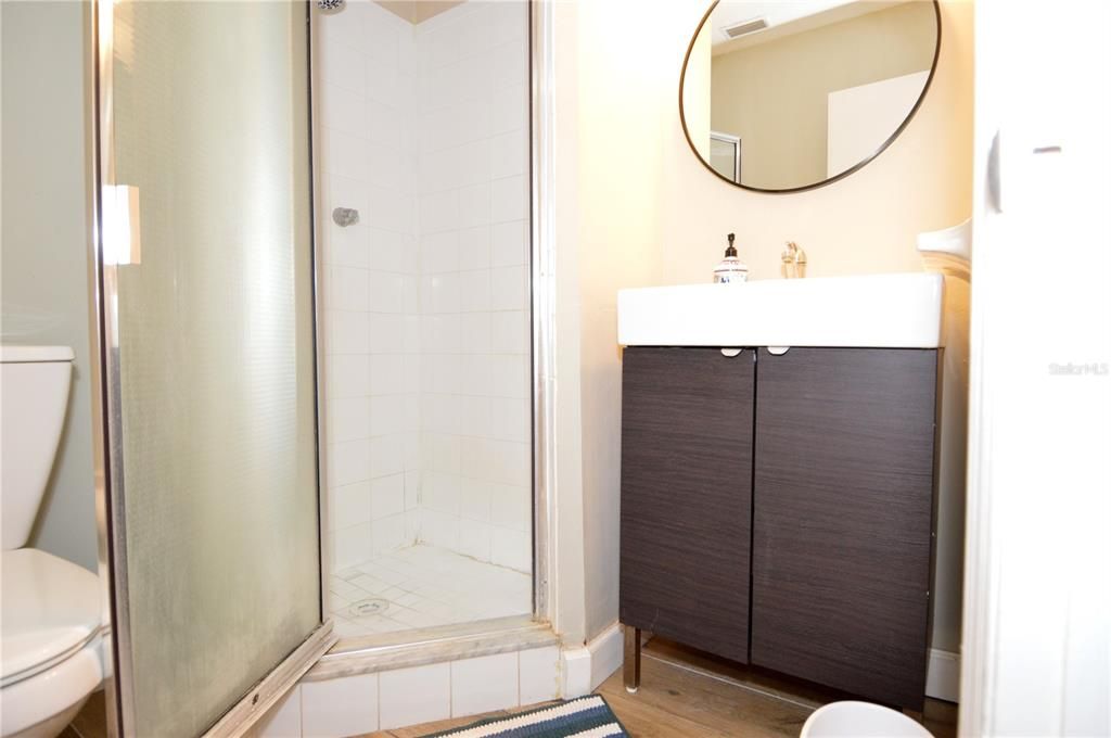 For Rent: $3,250 (2 beds, 2 baths, 1018 Square Feet)