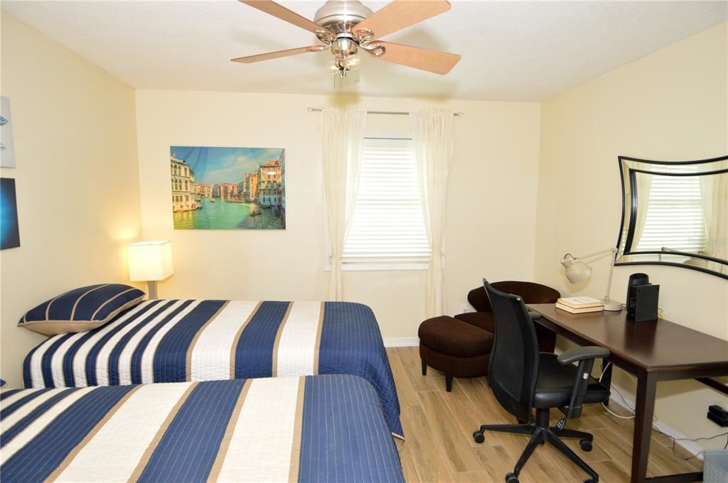 For Rent: $3,250 (2 beds, 2 baths, 1018 Square Feet)