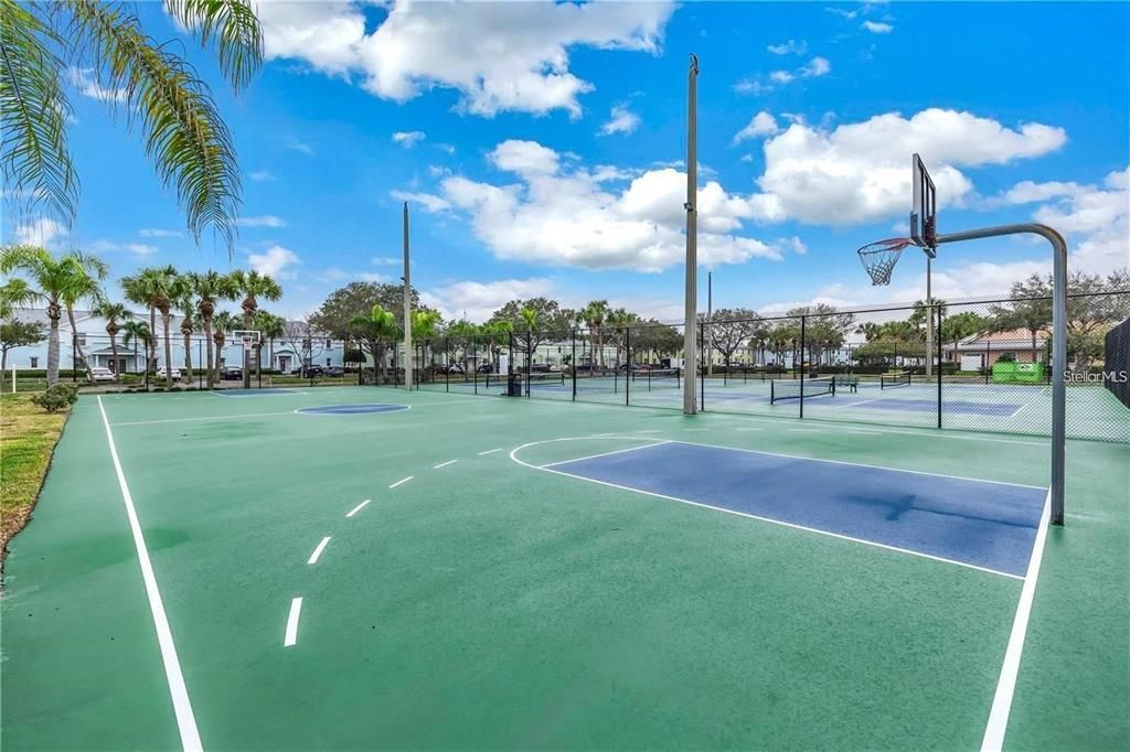 For Rent: $3,250 (2 beds, 2 baths, 1018 Square Feet)