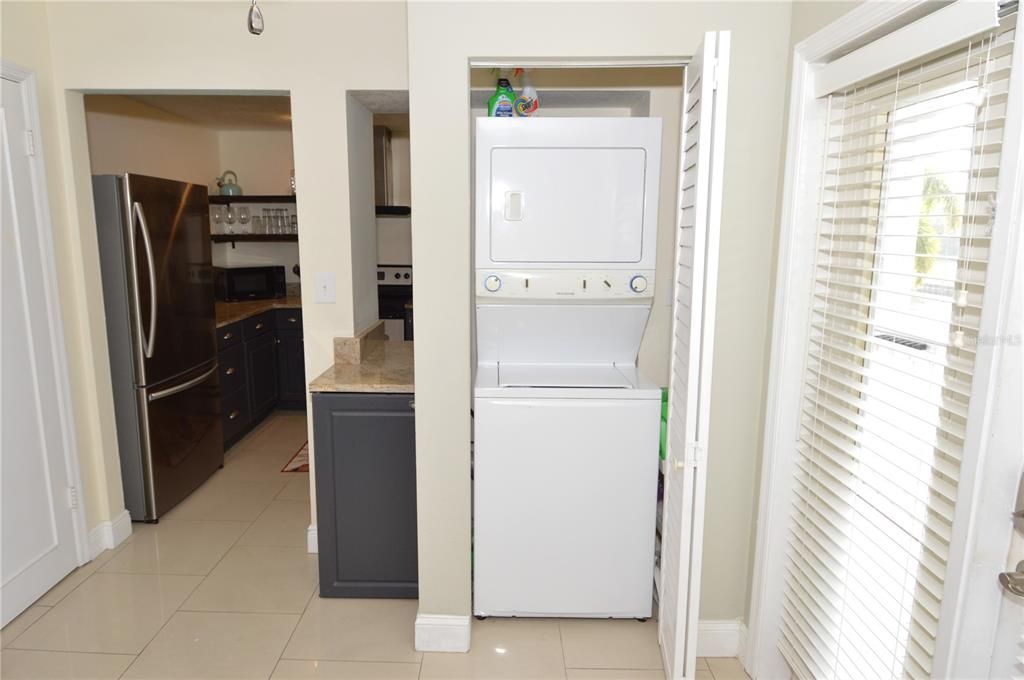 For Rent: $3,250 (2 beds, 2 baths, 1018 Square Feet)