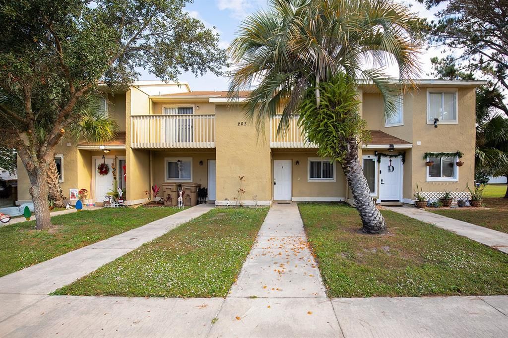 For Sale: $799,990 (8 beds, 0 baths, 4352 Square Feet)