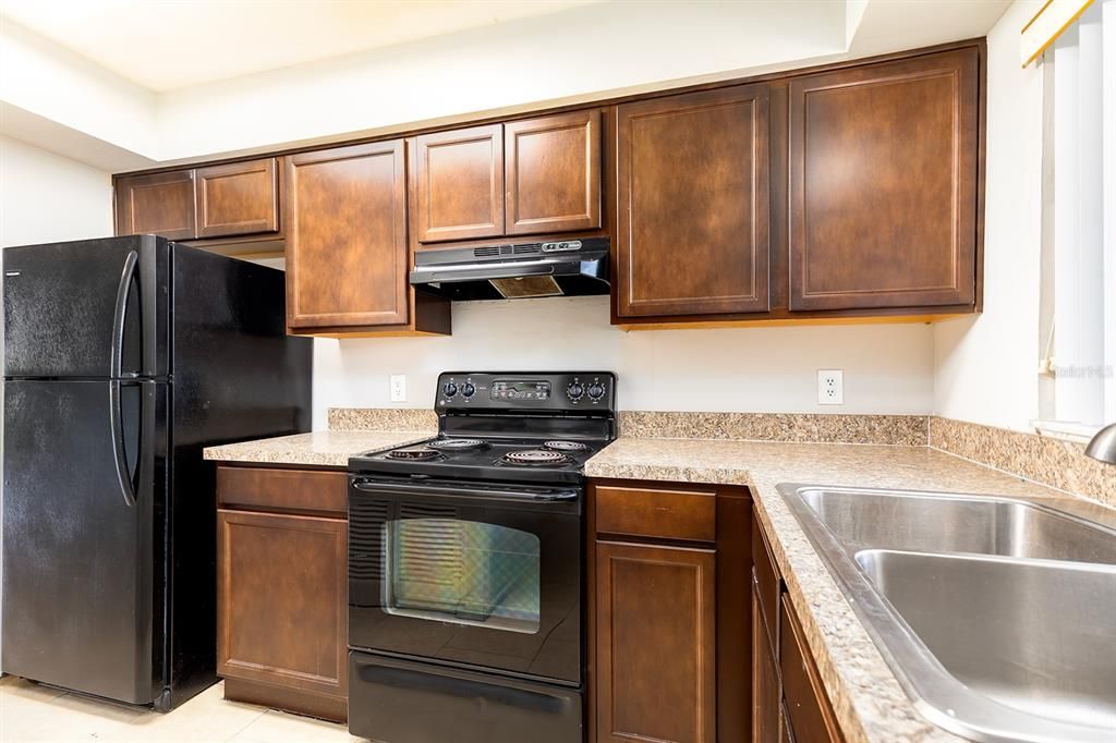 For Sale: $799,990 (8 beds, 0 baths, 4352 Square Feet)