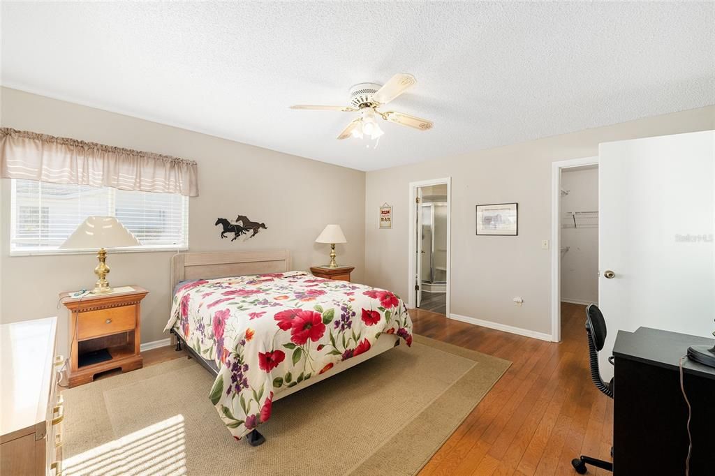 For Sale: $249,000 (2 beds, 2 baths, 1488 Square Feet)