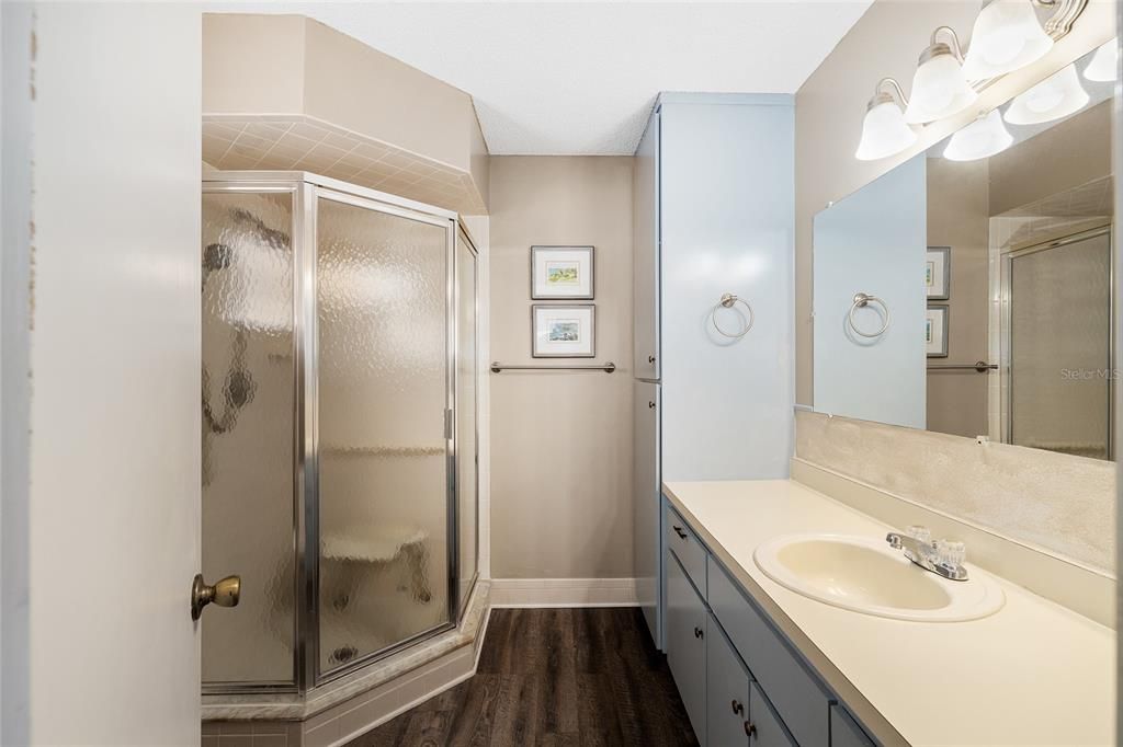 For Sale: $249,000 (2 beds, 2 baths, 1488 Square Feet)