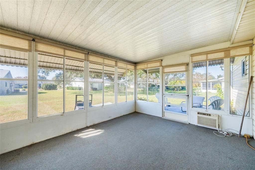 For Sale: $249,000 (2 beds, 2 baths, 1488 Square Feet)