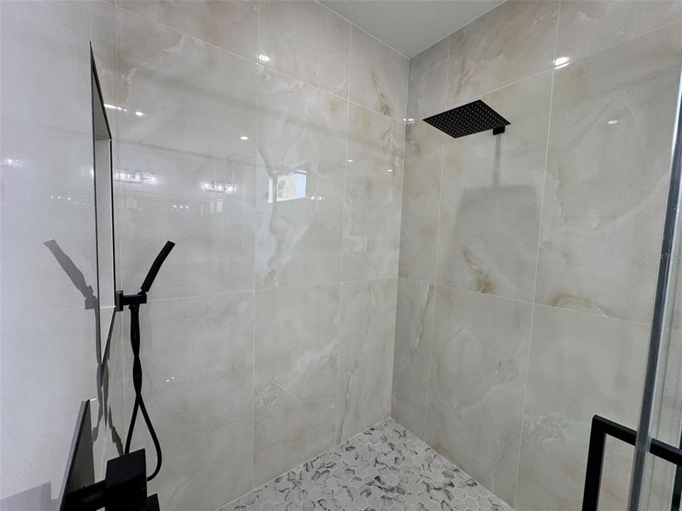 For Sale: $945,500 (4 beds, 4 baths, 2377 Square Feet)