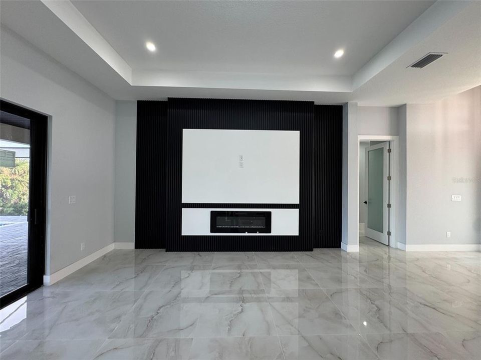 For Sale: $945,500 (4 beds, 4 baths, 2377 Square Feet)