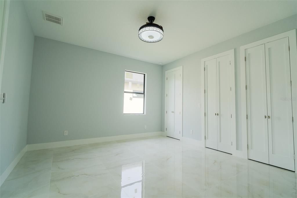 For Sale: $945,500 (4 beds, 4 baths, 2377 Square Feet)