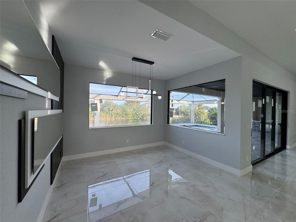 For Sale: $945,500 (4 beds, 4 baths, 2377 Square Feet)