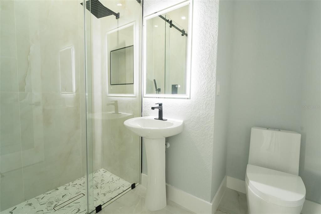 For Sale: $945,500 (4 beds, 4 baths, 2377 Square Feet)