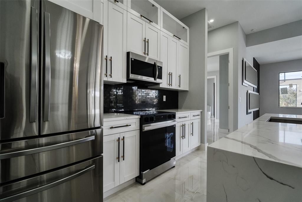 For Sale: $945,500 (4 beds, 4 baths, 2377 Square Feet)