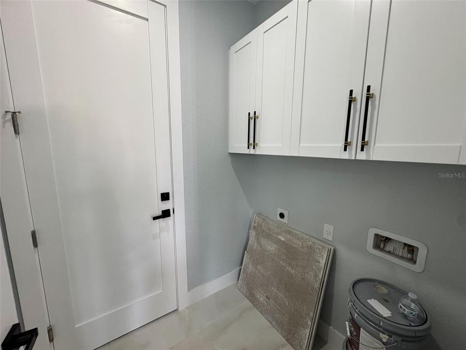 For Sale: $945,500 (4 beds, 4 baths, 2377 Square Feet)