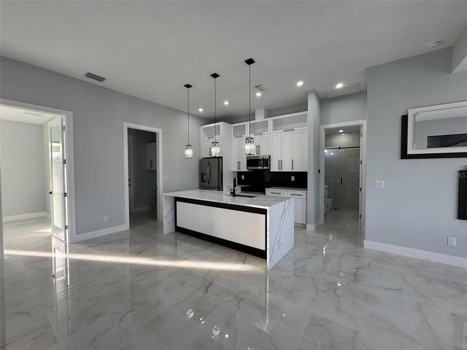 For Sale: $945,500 (4 beds, 4 baths, 2377 Square Feet)