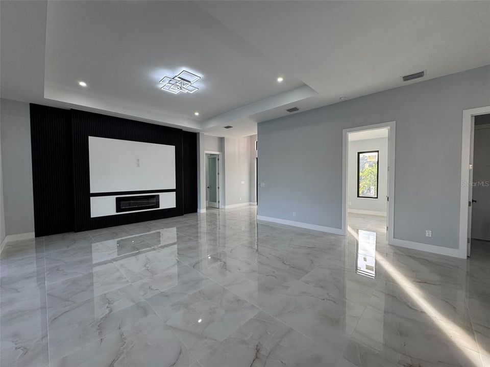 For Sale: $945,500 (4 beds, 4 baths, 2377 Square Feet)