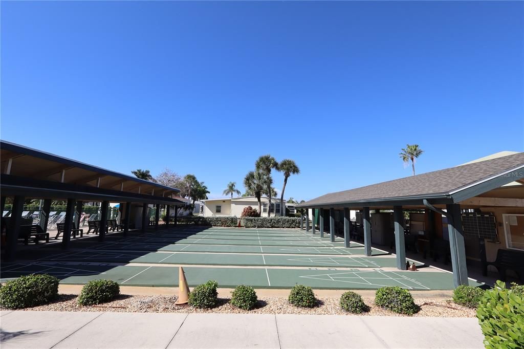 For Sale: $230,000 (2 beds, 2 baths, 1296 Square Feet)