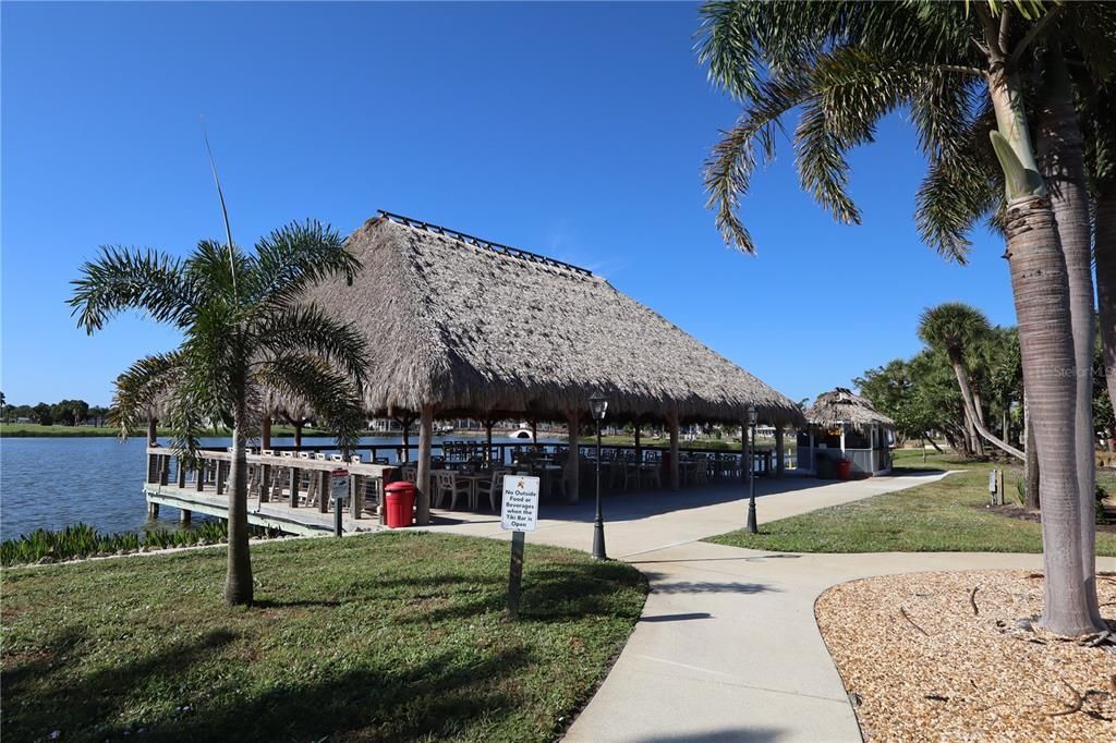 For Sale: $230,000 (2 beds, 2 baths, 1296 Square Feet)