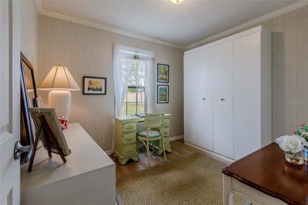 For Sale: $230,000 (2 beds, 2 baths, 1296 Square Feet)