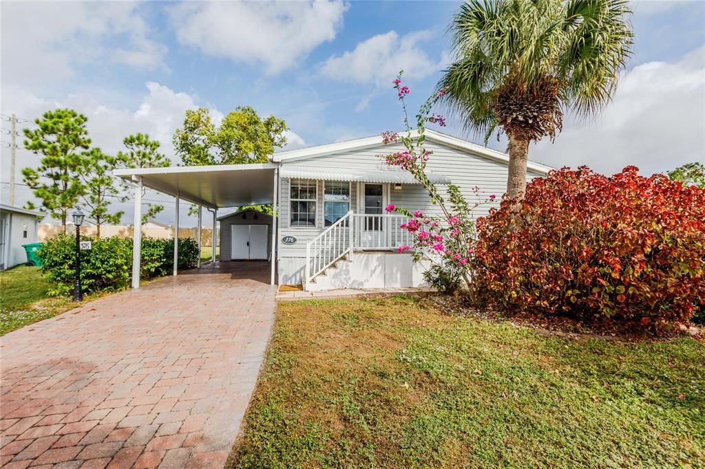 For Sale: $230,000 (2 beds, 2 baths, 1296 Square Feet)