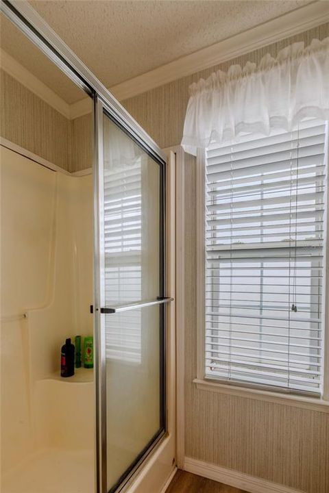 For Sale: $230,000 (2 beds, 2 baths, 1296 Square Feet)