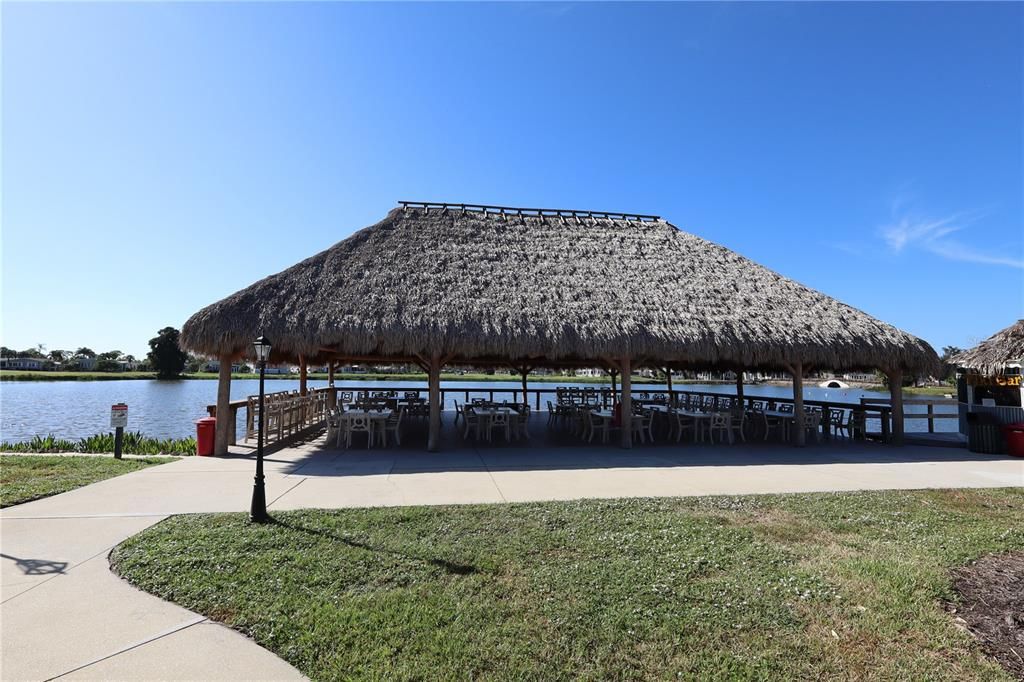 For Sale: $230,000 (2 beds, 2 baths, 1296 Square Feet)