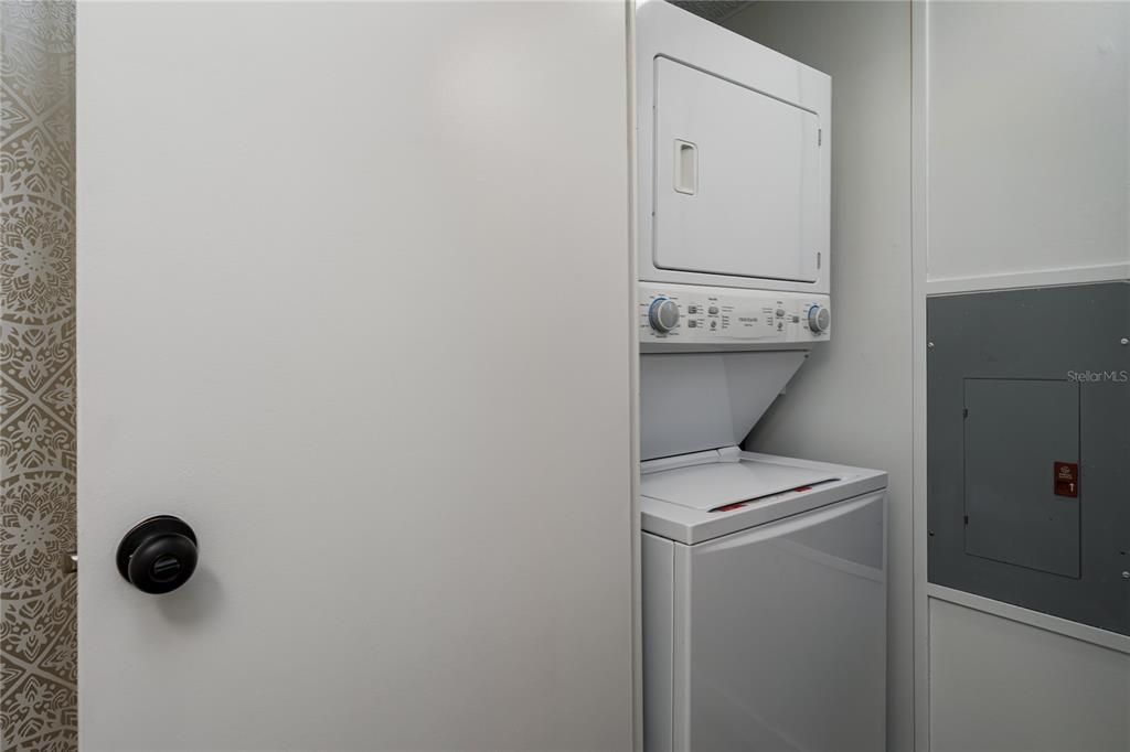 待售: $219,900 (2 贝兹, 2 浴室, 1080 平方英尺)