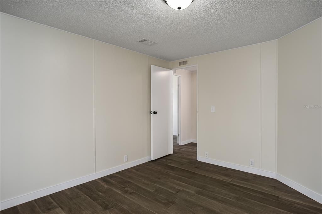 待售: $219,900 (2 贝兹, 2 浴室, 1080 平方英尺)