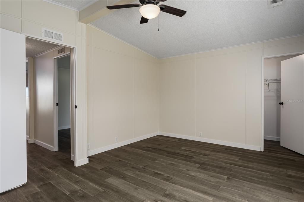 待售: $219,900 (2 贝兹, 2 浴室, 1080 平方英尺)