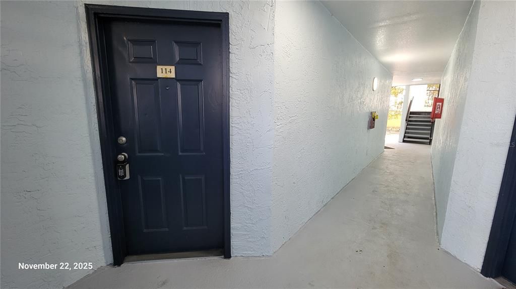 For Rent: $1,249 (1 beds, 1 baths, 636 Square Feet)