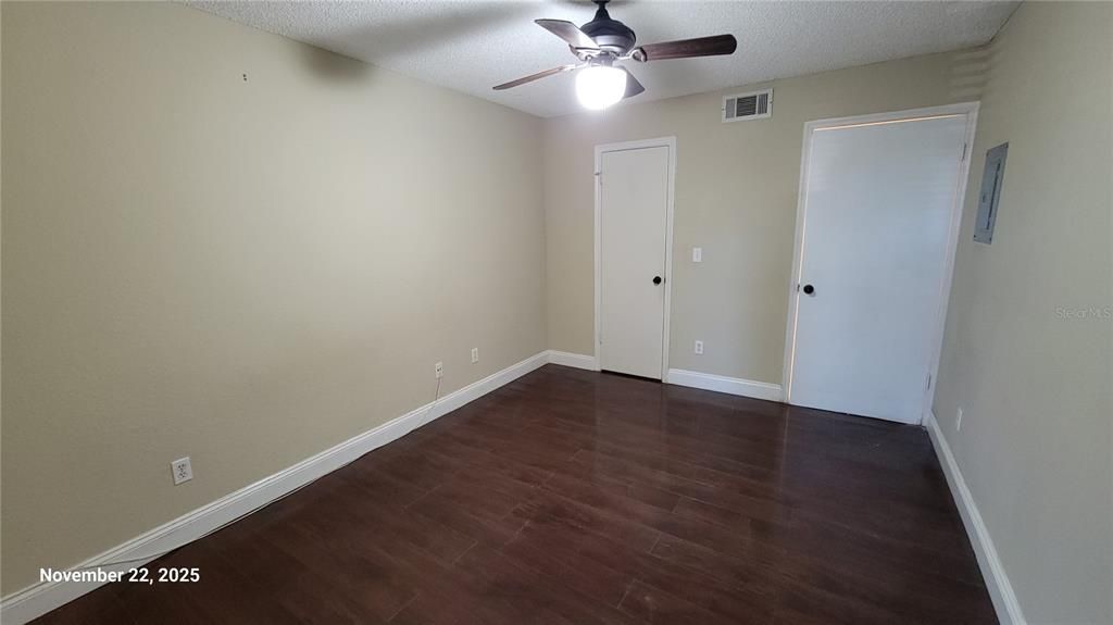 For Rent: $1,249 (1 beds, 1 baths, 636 Square Feet)