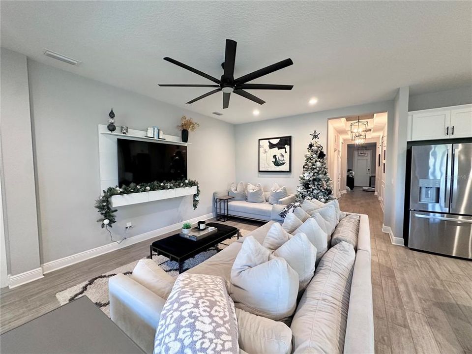 For Rent: $5,000 (3 beds, 3 baths, 2089 Square Feet)