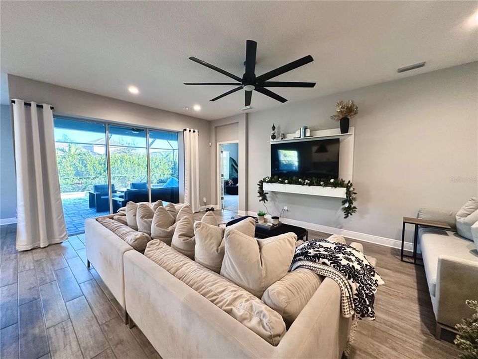 For Rent: $5,000 (3 beds, 3 baths, 2089 Square Feet)