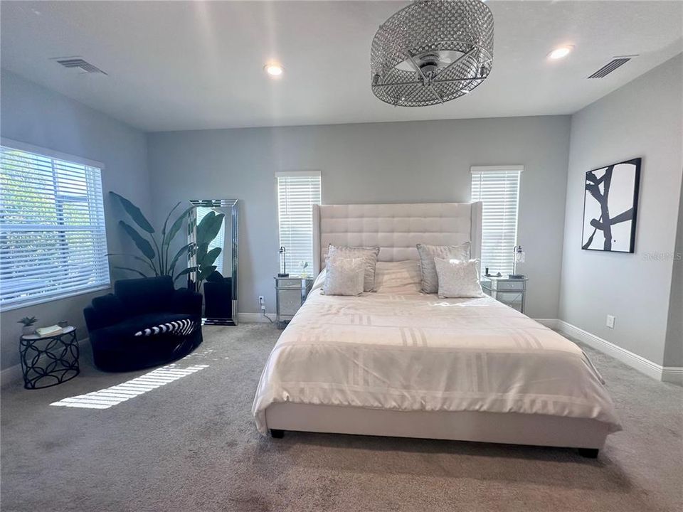 For Rent: $5,000 (3 beds, 3 baths, 2089 Square Feet)