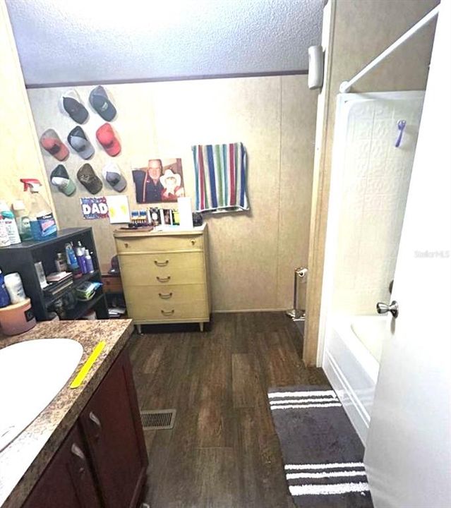 En Venta: $189,900 (3 camas, 2 baños, 1216 Pies cuadrados)