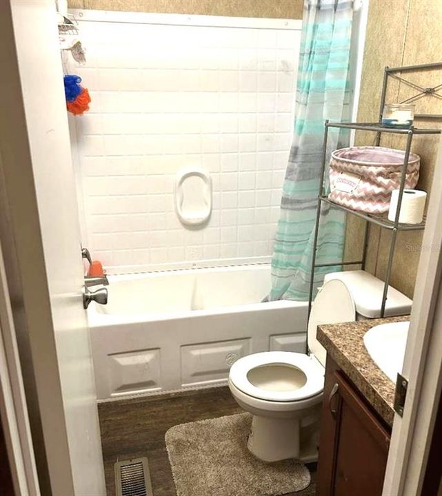 En Venta: $189,900 (3 camas, 2 baños, 1216 Pies cuadrados)