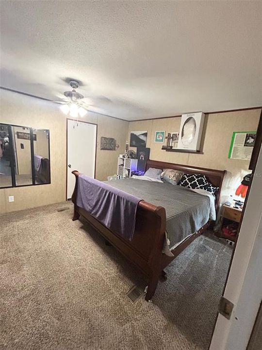 En Venta: $189,900 (3 camas, 2 baños, 1216 Pies cuadrados)