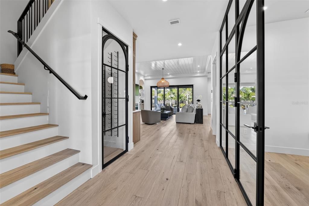 For Sale: $2,345,000 (3 beds, 3 baths, 2932 Square Feet)