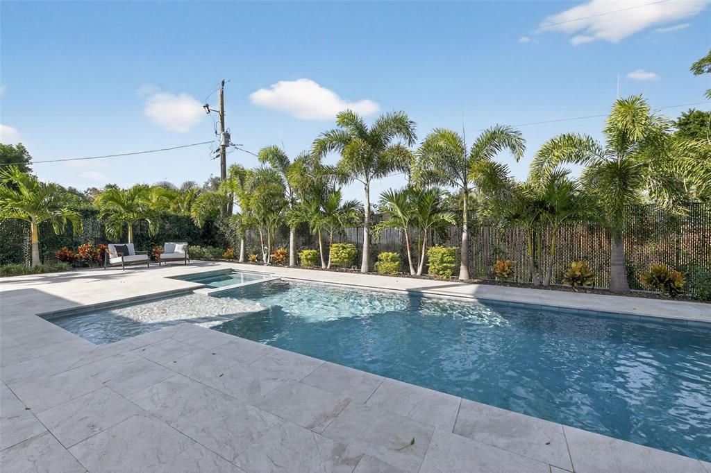 For Sale: $2,345,000 (3 beds, 3 baths, 2932 Square Feet)