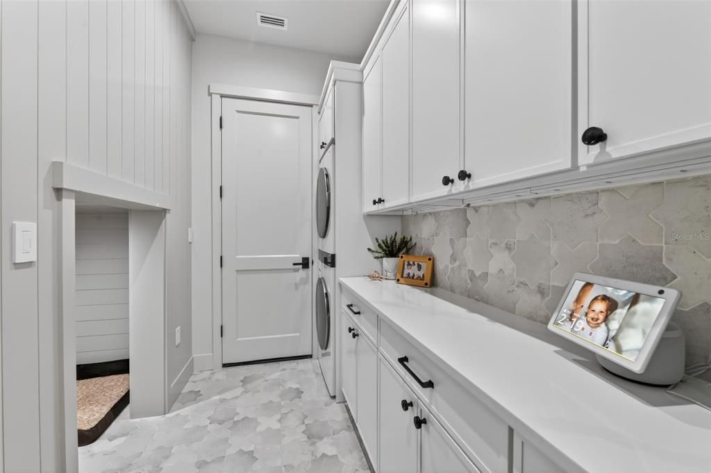 For Sale: $2,345,000 (3 beds, 3 baths, 2932 Square Feet)